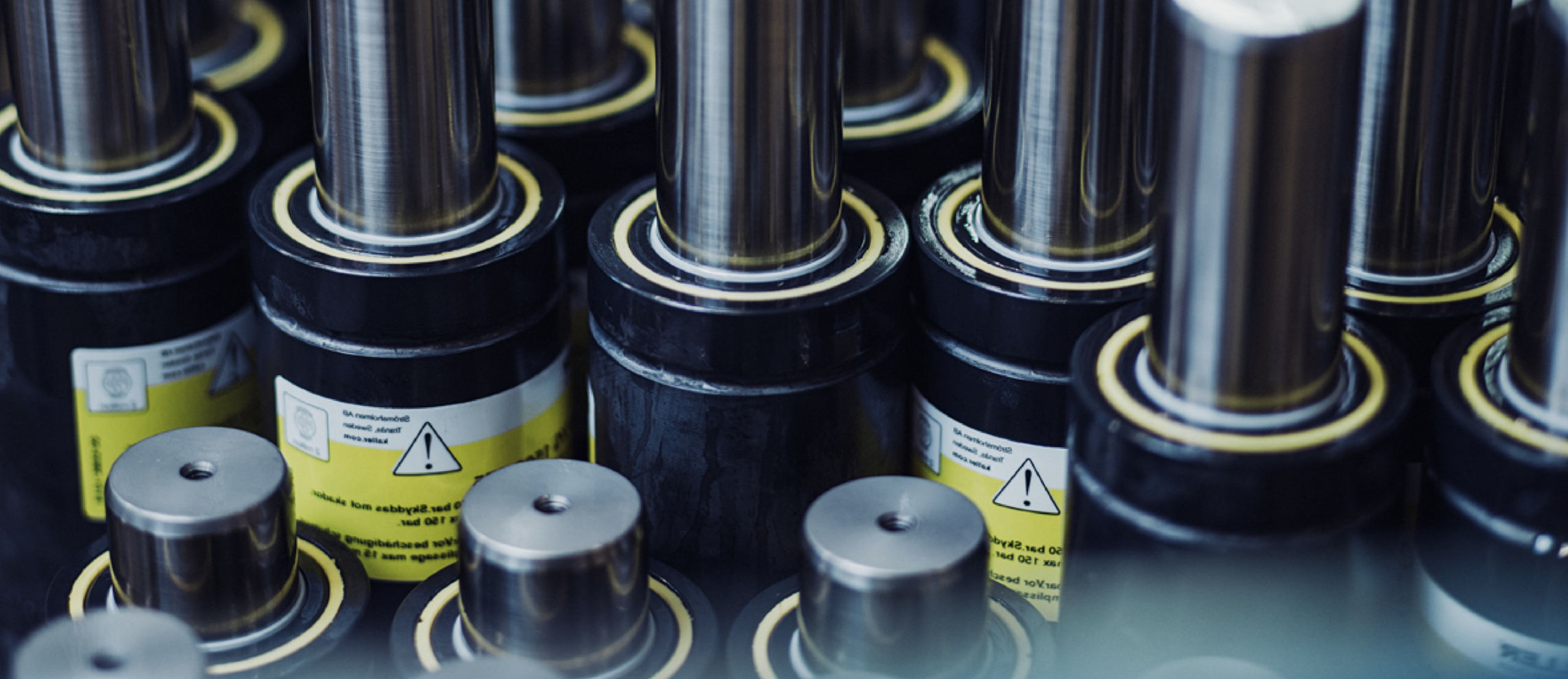 Gas springs for industrial tooling